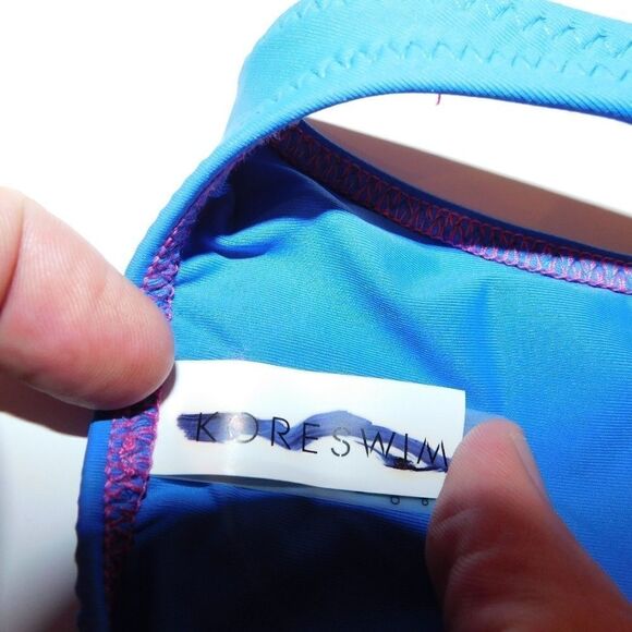 Kore Swim Top Medium (D9) - Picture 5 of 6